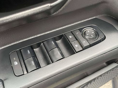 Used 2024 Toyota Tacoma SR5 RWD image 19