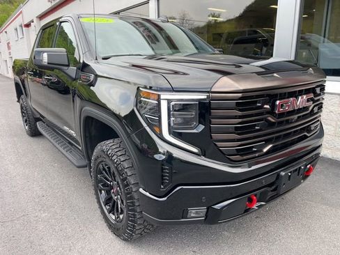 Used 2023 GMC Sierra 1500 AT4X AWD/4WD image 2
