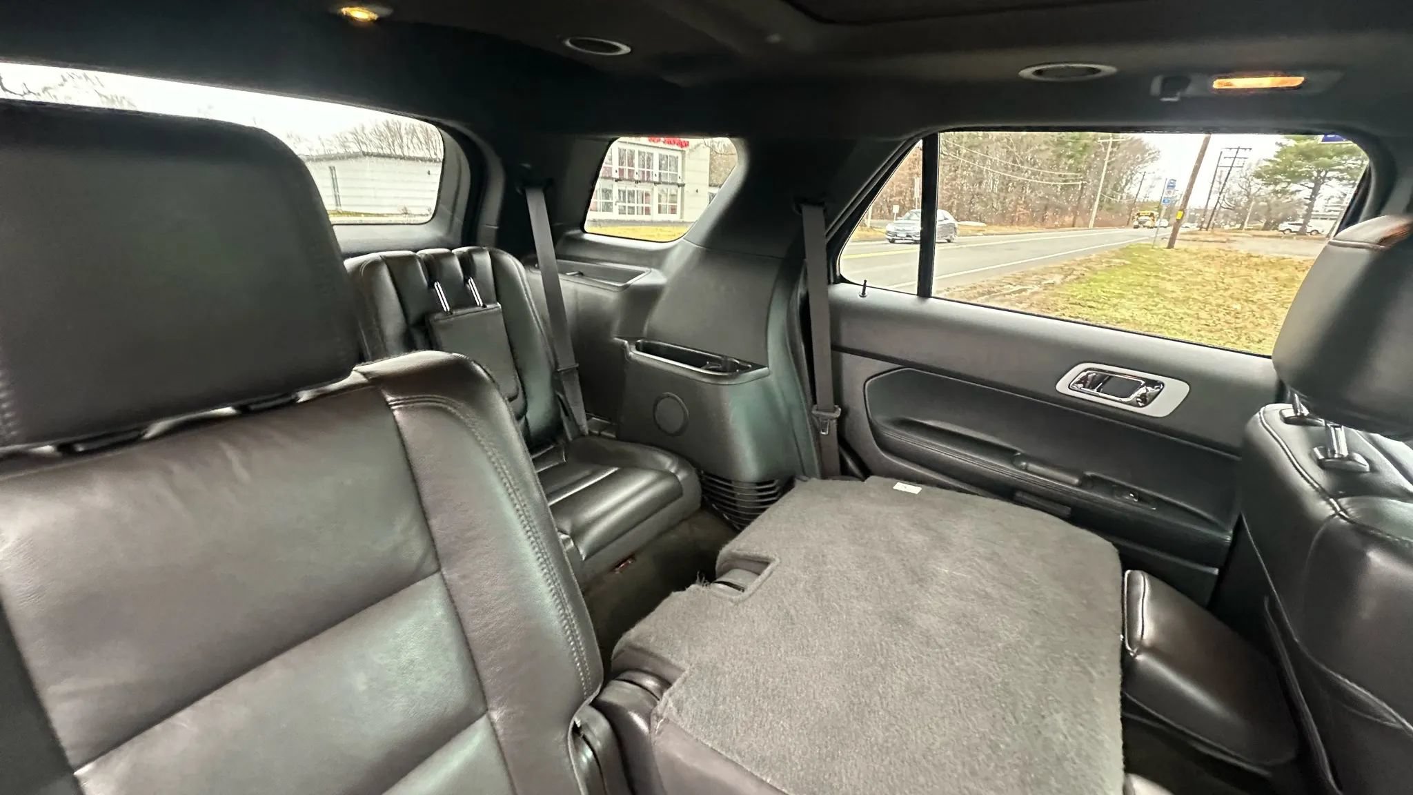 Used 2014 Ford Explorer XLT AWD/4WD image 28