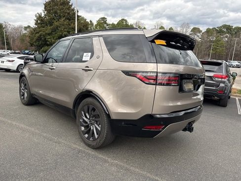 Used 2022 Land Rover Discovery S R-Dynamic image 4