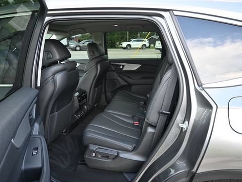Used 2025 Acura MDX SH-AWD image 25