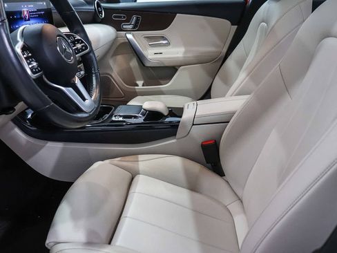 Used 2019 Mercedes-Benz A 220 4MATIC image 18