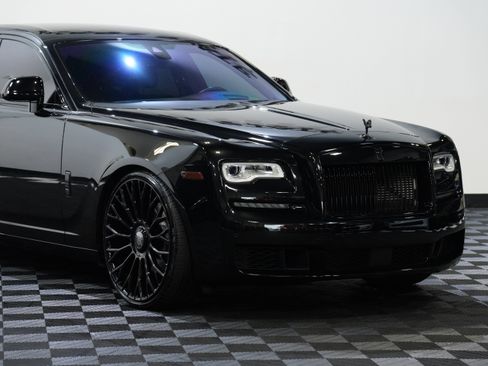Used 2020 Rolls-Royce Ghost RWD image 8