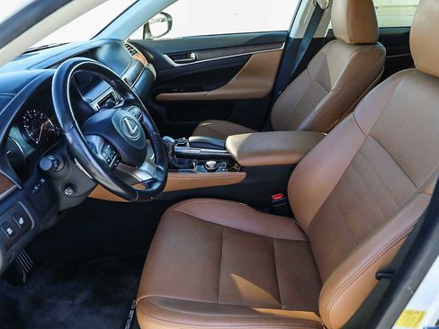 Used 2016 Lexus GS 450h image 17