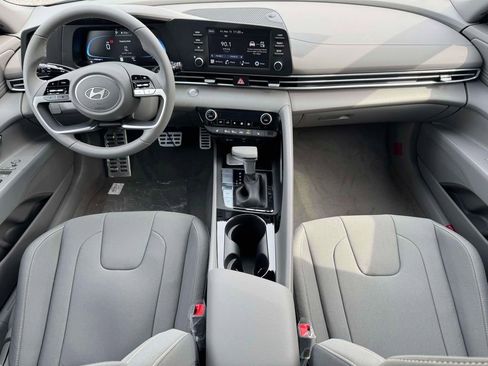 New 2026 Hyundai Elantra SEL Sport image 10