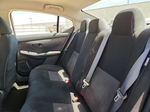 Used 2024 Nissan Sentra SV FWD image 10