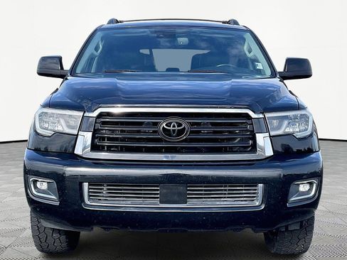 Used 2018 Toyota Sequoia SR5 image 3