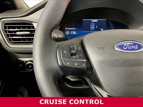 Used 2025 Ford Escape ST-Line Elite w/ Premium Technology Package AWD/4WD image 11