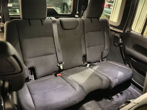 Used 2022 Jeep Wrangler Unlimited Sahara w/ Cold Weather Group image 25