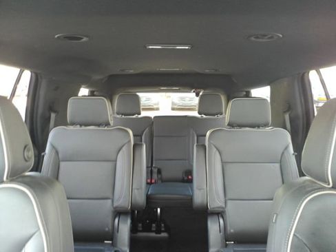 Used 2021 GMC Yukon SLT w/ SLT Luxury Package RWD image 38