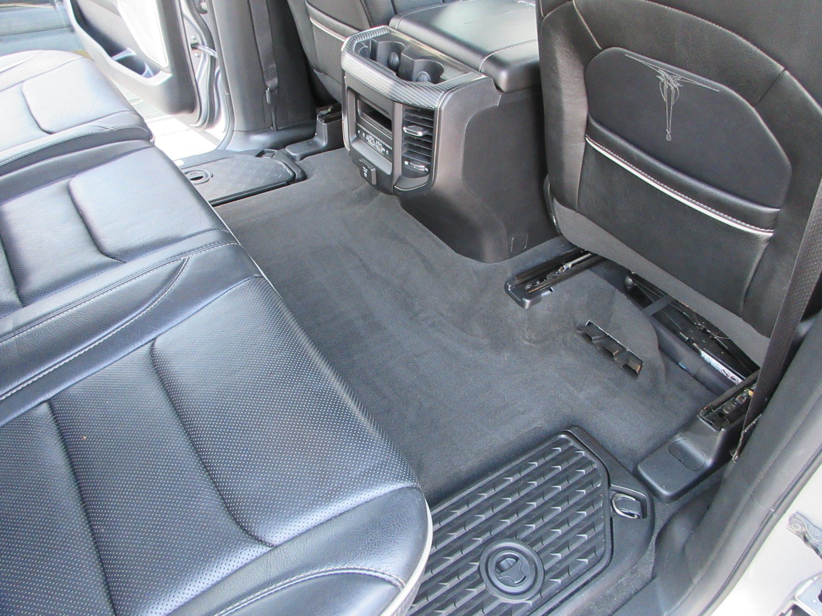 Used 2020 RAM 1500 Limited AWD/4WD image 23