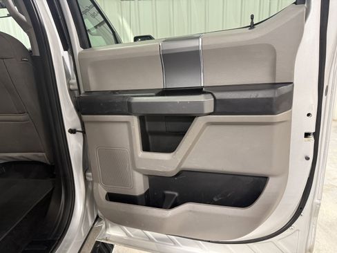 Used 2018 Ford F150 XLT w/ Equipment Group 302A Luxury image 6