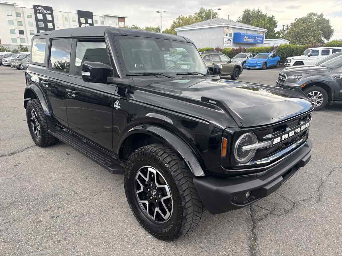 Used 2021 Ford Bronco Outer Banks AWD/4WD image 4