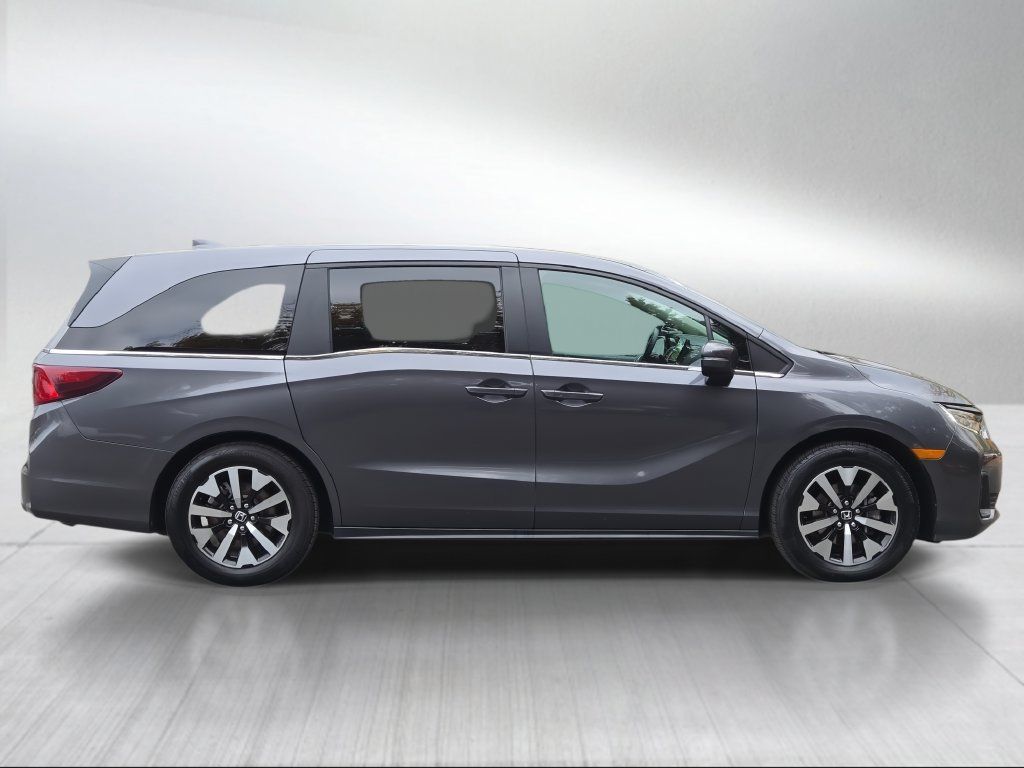 Used 2025 Honda Odyssey EX-L image 2