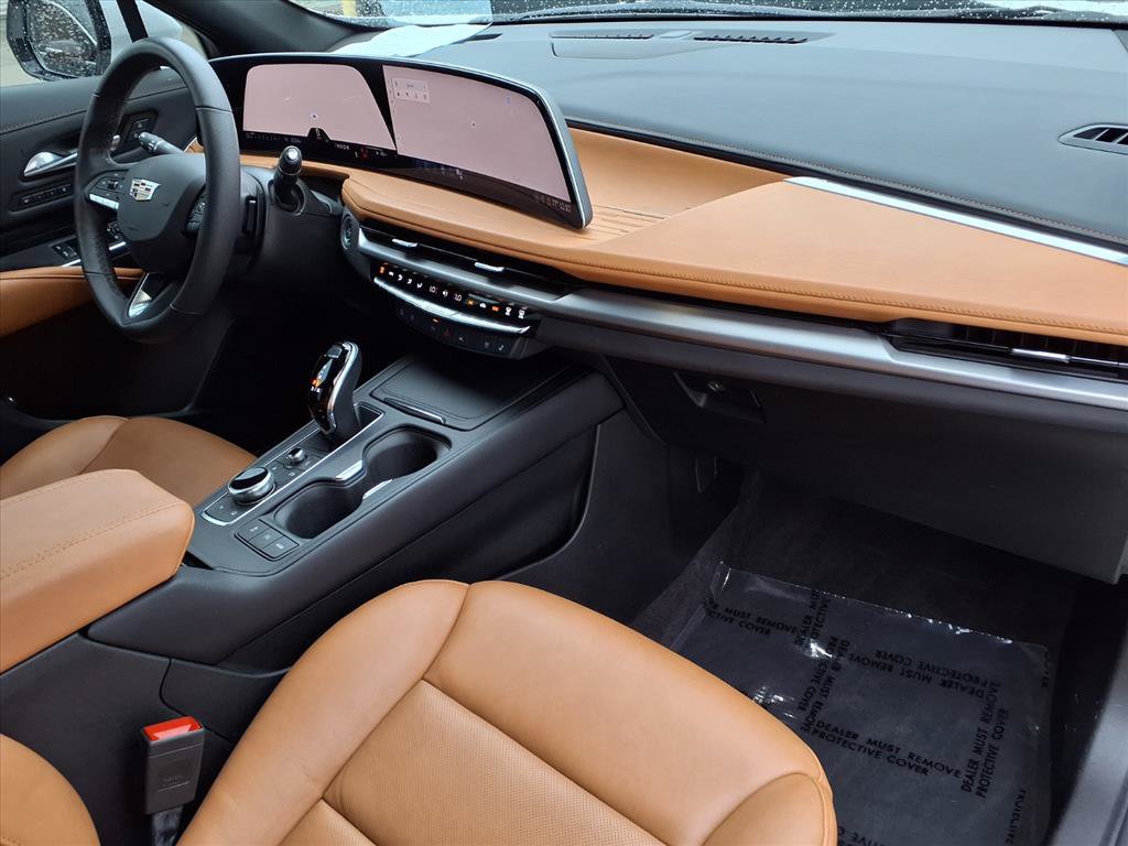 Used 2024 Cadillac XT4 Sport FWD image 8