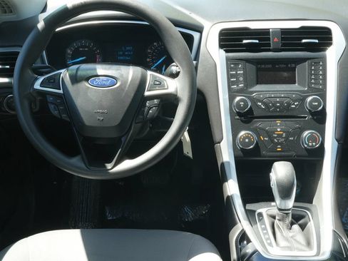 Used 2013 Ford Fusion S FWD image 5