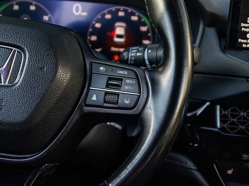 Used 2023 Honda Accord Sport image 9