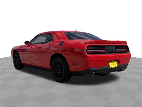 Used 2021 Dodge Challenger SXT RWD image 3