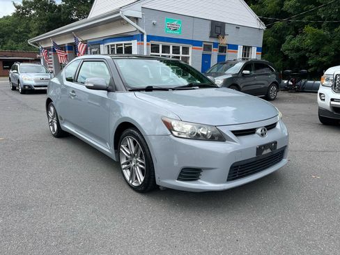 Used 2011 Scion tC FWD image 7
