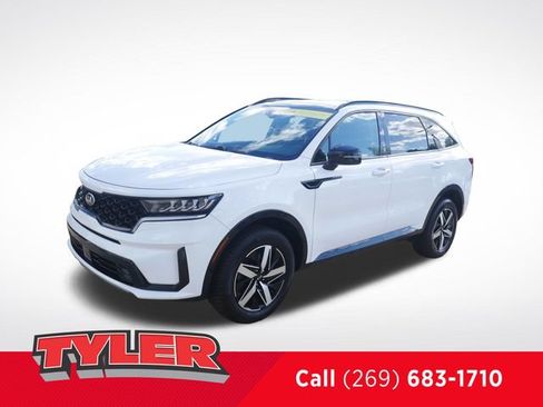 Used 2021 Kia Sorento EX w/ Panoramic Sunroof Package AWD/4WD image 3