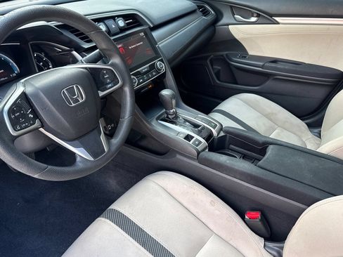 Used 2016 Honda Civic EX image 10
