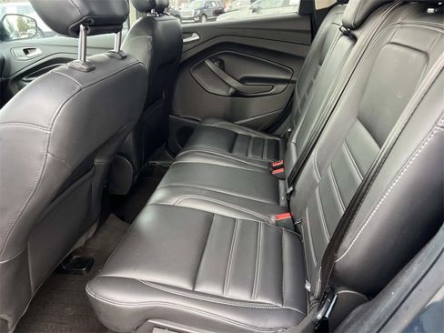 Used 2019 Ford Escape SEL image 11