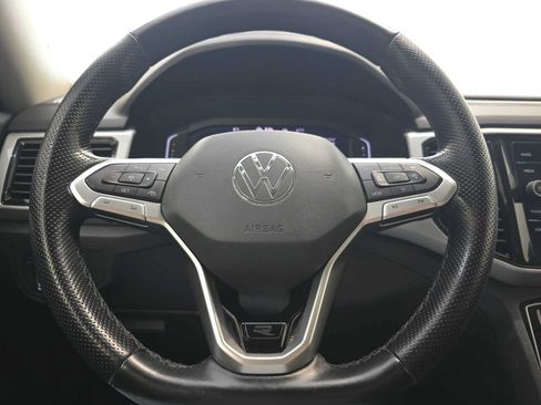 Used 2021 Volkswagen Atlas SEL R-Line AWD/4WD image 11