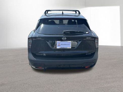 New 2026 Nissan Kicks SV w/ SV Premium Package image 5