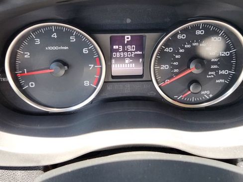 Used 2013 Subaru Crosstrek 2.0i Limited w/ Popular Pkg 2 AWD/4WD image 14