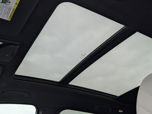 Certified 2024 BMW X5 sDrive40i w/ Premium Package image 17