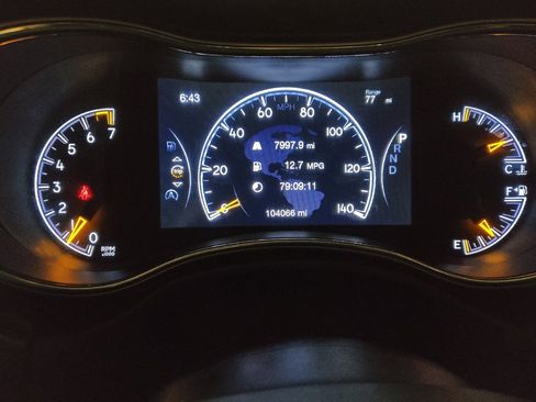 Used 2020 Jeep Grand Cherokee Limited w/ Luxury Group II AWD/4WD image 23