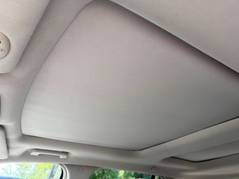 Used 2011 Lincoln MKX 2WD w/ 102A Rapid Spec Order Code image 26