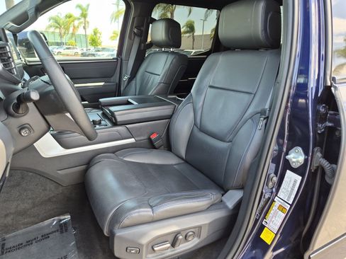 Used 2023 Toyota Tundra Platinum AWD/4WD image 16