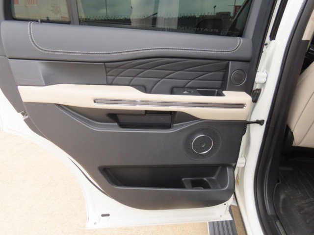 Used 2023 Ford Expedition Platinum RWD image 15