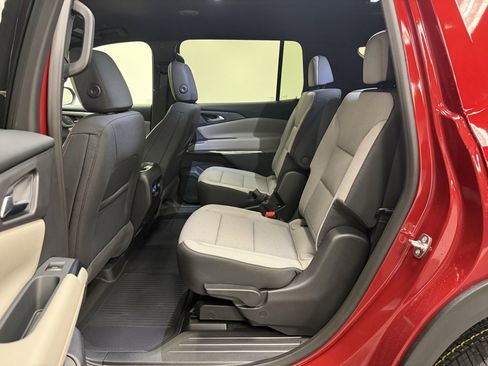New 2026 Chevrolet Traverse LT w/ LPO, Floor Liner Package image 21