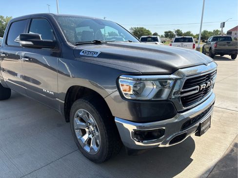 Used 2019 RAM 1500 Big Horn AWD/4WD image 3