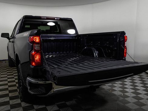 Used 2023 Chevrolet Silverado 1500 LT image 13