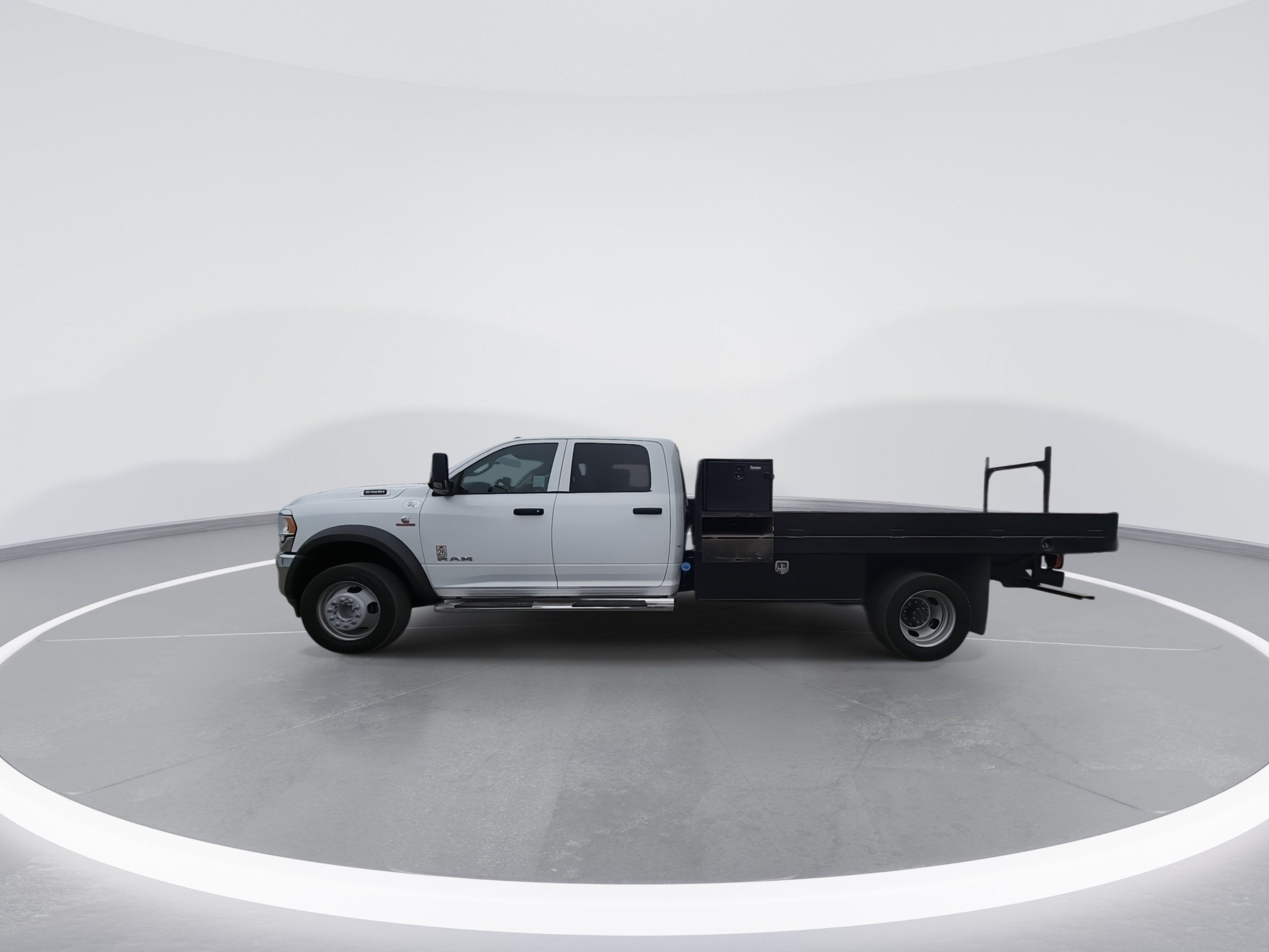 Used 2019 RAM 5500 Tradesman w/ Electrical Accessory Group AWD/4WD image 5