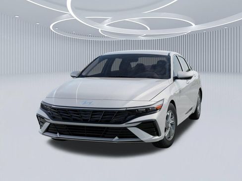 New 2026 Hyundai Elantra SE FWD image 6