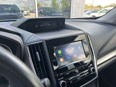 Used 2023 Subaru Forester Premium image 5