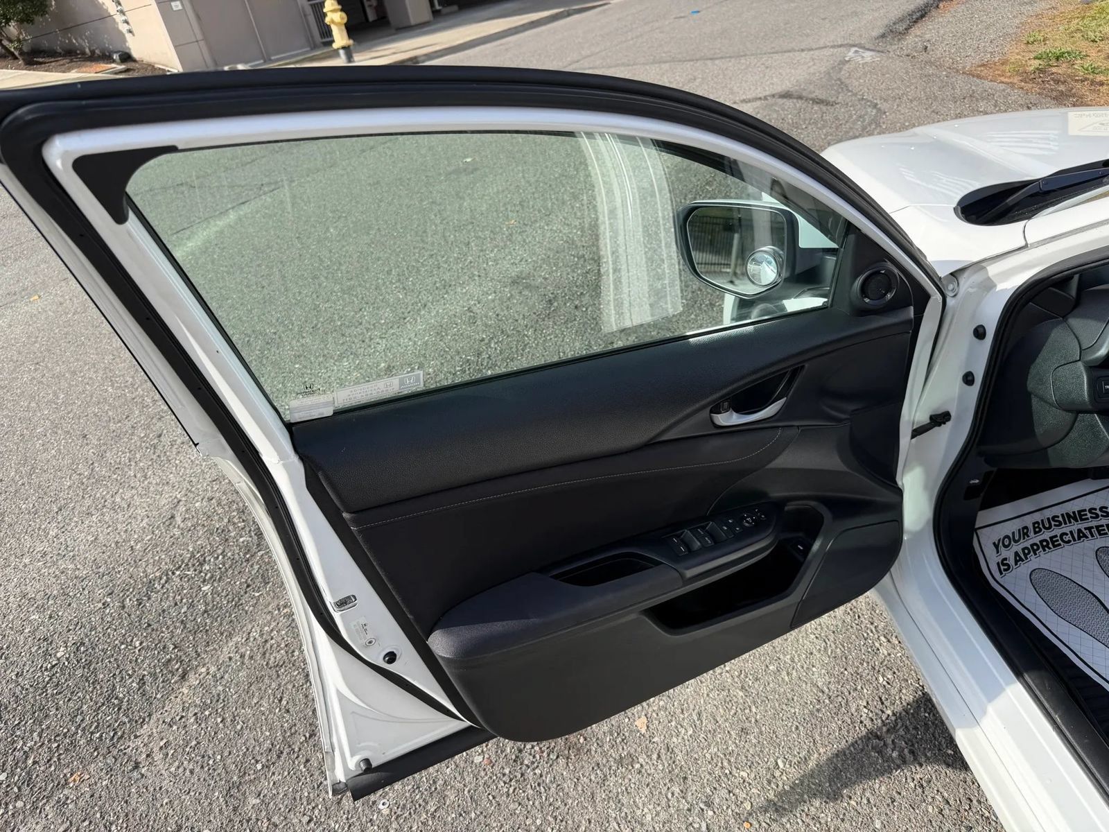 Used 2019 Honda Insight LX image 16