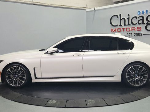 Used 2022 BMW 750i xDrive w/ Executive Package AWD/4WD image 7