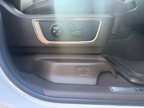 Used 2025 RAM 1500 Limited image 37