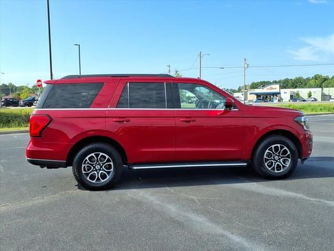 Used 2022 Ford Expedition XLT AWD/4WD image 19