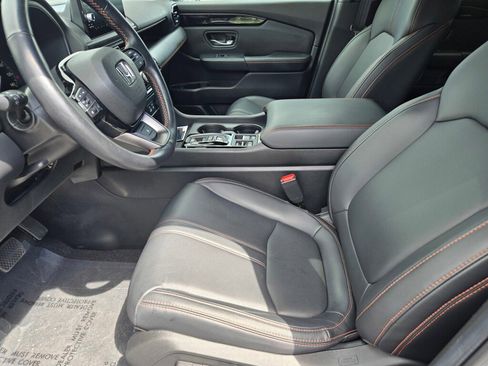 Certified 2025 Honda Pilot TrailSport image 20