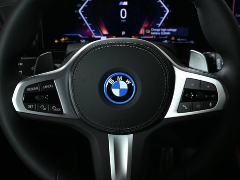 Used 2026 BMW X5 xDrive50e w/ M Sport Package AWD/4WD image 18