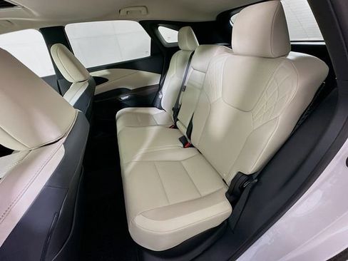 Used 2023 Lexus RX 350 Premium w/ Accessory Package AWD/4WD image 30