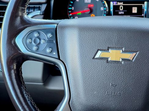 Used 2019 Chevrolet Suburban Premier image 40