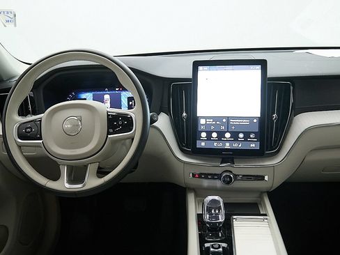 Certified 2026 Volvo XC60 B5 Ultra AWD/4WD image 27