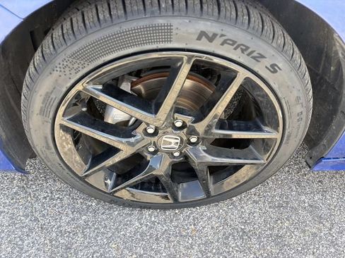 Used 2024 Honda Civic Sport image 19